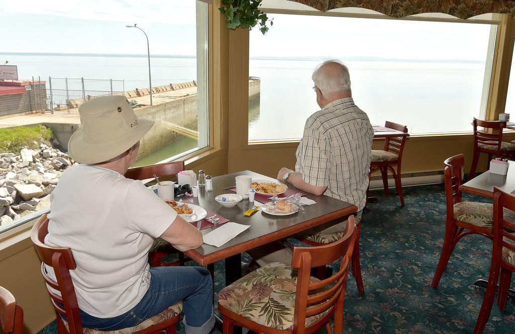 Auberge Sur Mer Charlevoix Saint-Siméon Eksteriør bilde